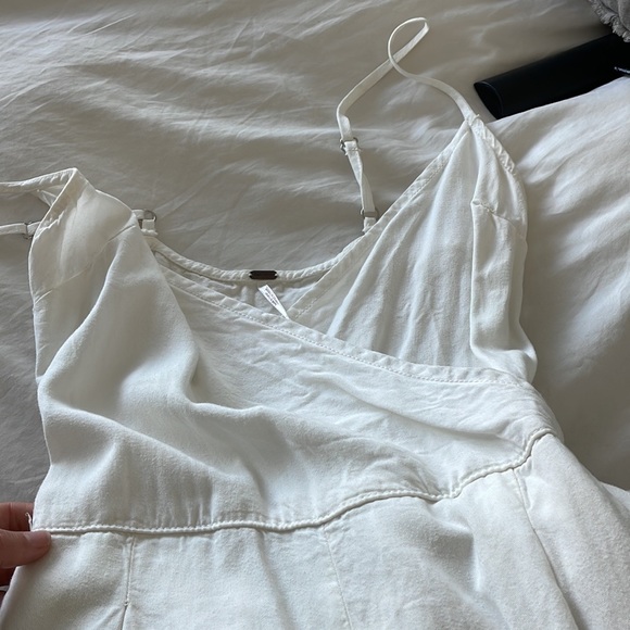 White jumpsuit - Picture 3 of 3